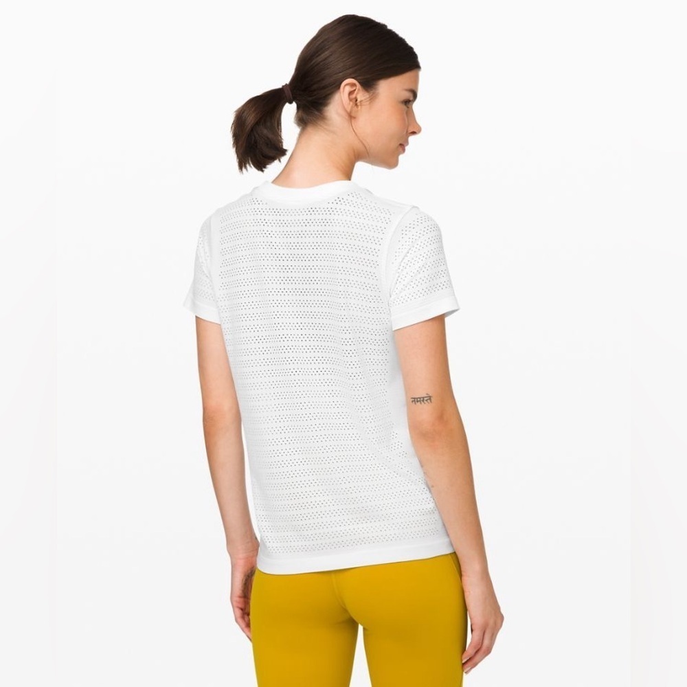 Lululemon short sleeve shirt Breeze By SS size 8 - Picture 3 of 11